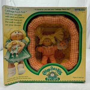 Vintage 1983 Cabbage Patch Pin-Ups Ellen Mona and Her Bedroom Coleco New
